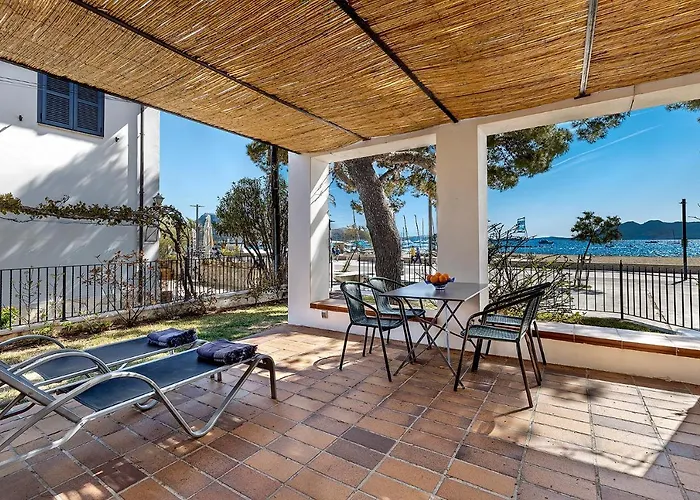 شقة La Gola, Private Garden With Access, Refurbished *