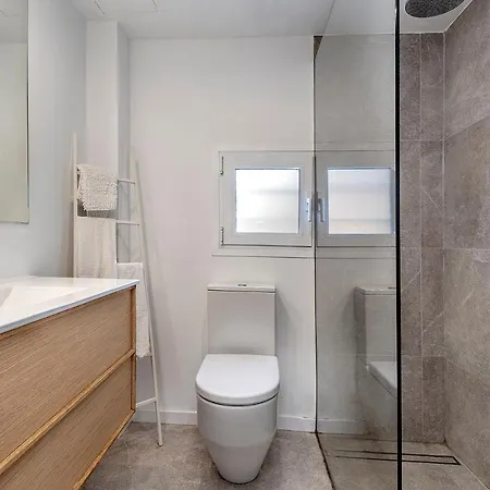 La Gola Apartment, First-line Beachfront, Newly Refurbished Port de Pollenca