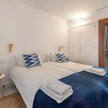 La Gola Apartment, First-line Beachfront, Newly Refurbished