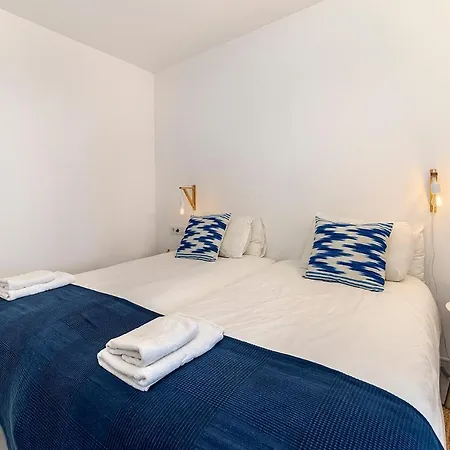 Apartment La Gola Apartment, First-line Beachfront, Newly Refurbished