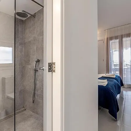 La Gola Apartment, First-line Beachfront, Newly Refurbished Appartement Port de Pollença