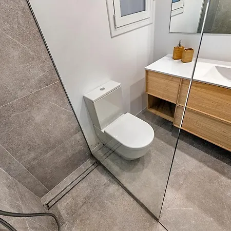 Appartement La Gola Apartment, First-line Beachfront, Newly Refurbished