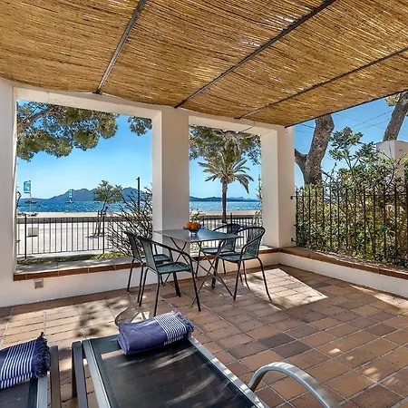 La Gola Apartment, First-line Beachfront, Newly Refurbished *