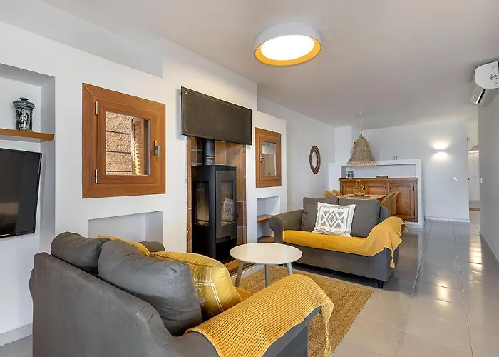 La Gola, Private Garden With Access, Refurbished