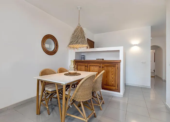 La Gola, Private Garden With Access, Refurbished Apartamento